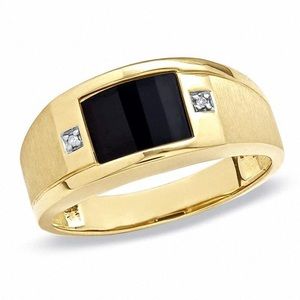 10k gold ring with onyx stone & diamonds